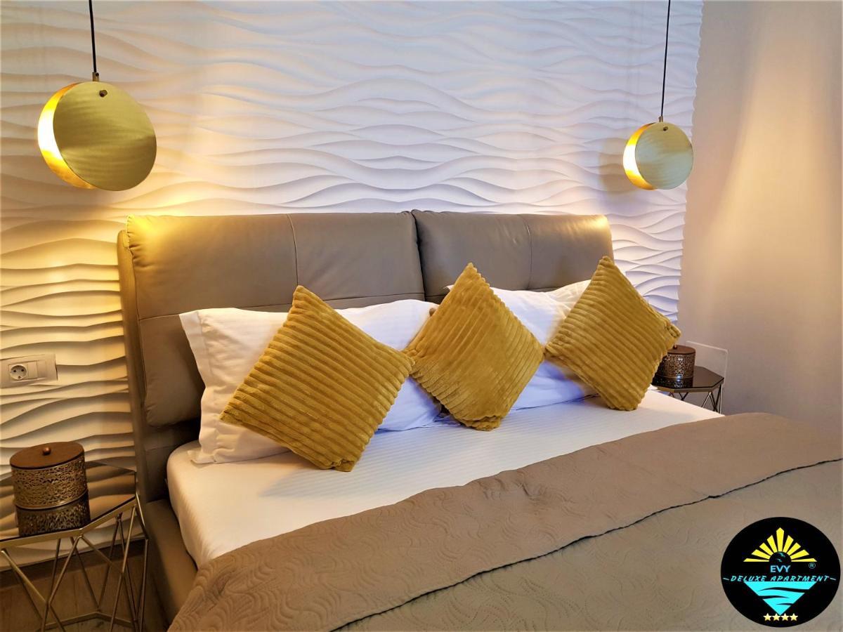 Evy Deluxe Apartment Mamaia Luaran gambar